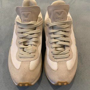 Veja Rio Bronco Sneaker